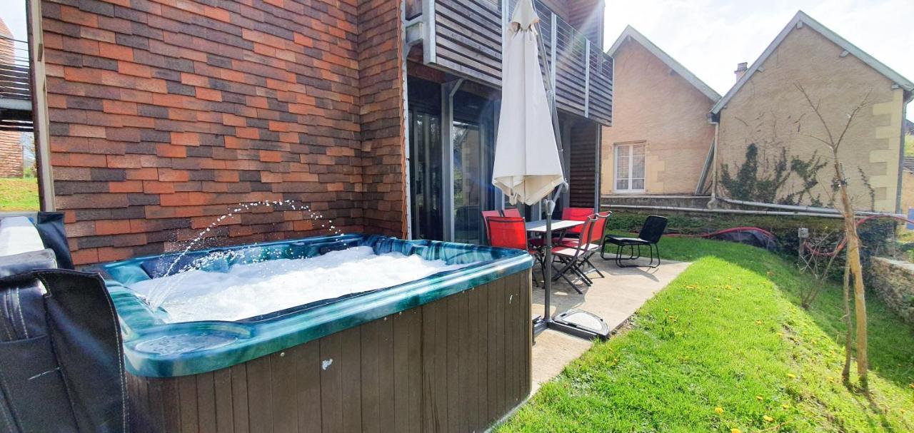 شقة Plein Sud Avec Jacuzzi Privatif Et Parking Prive سارلا لا كانيدا المظهر الخارجي الصورة